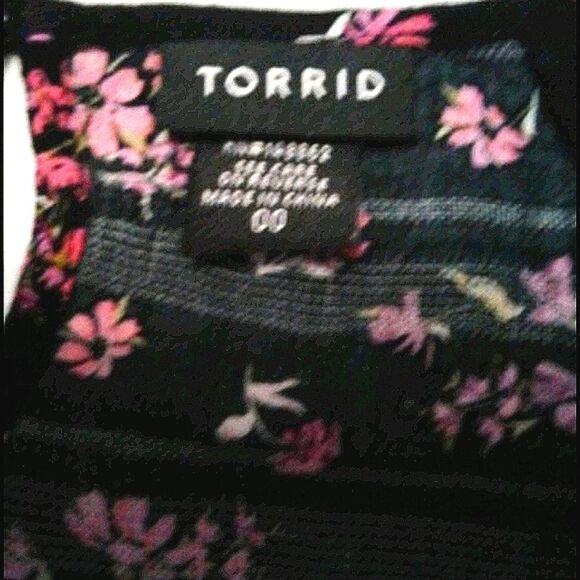 Torrid Boho Black & Pink Floral Long Sleeve Peasant Flowy Top - Picture 10 of 12